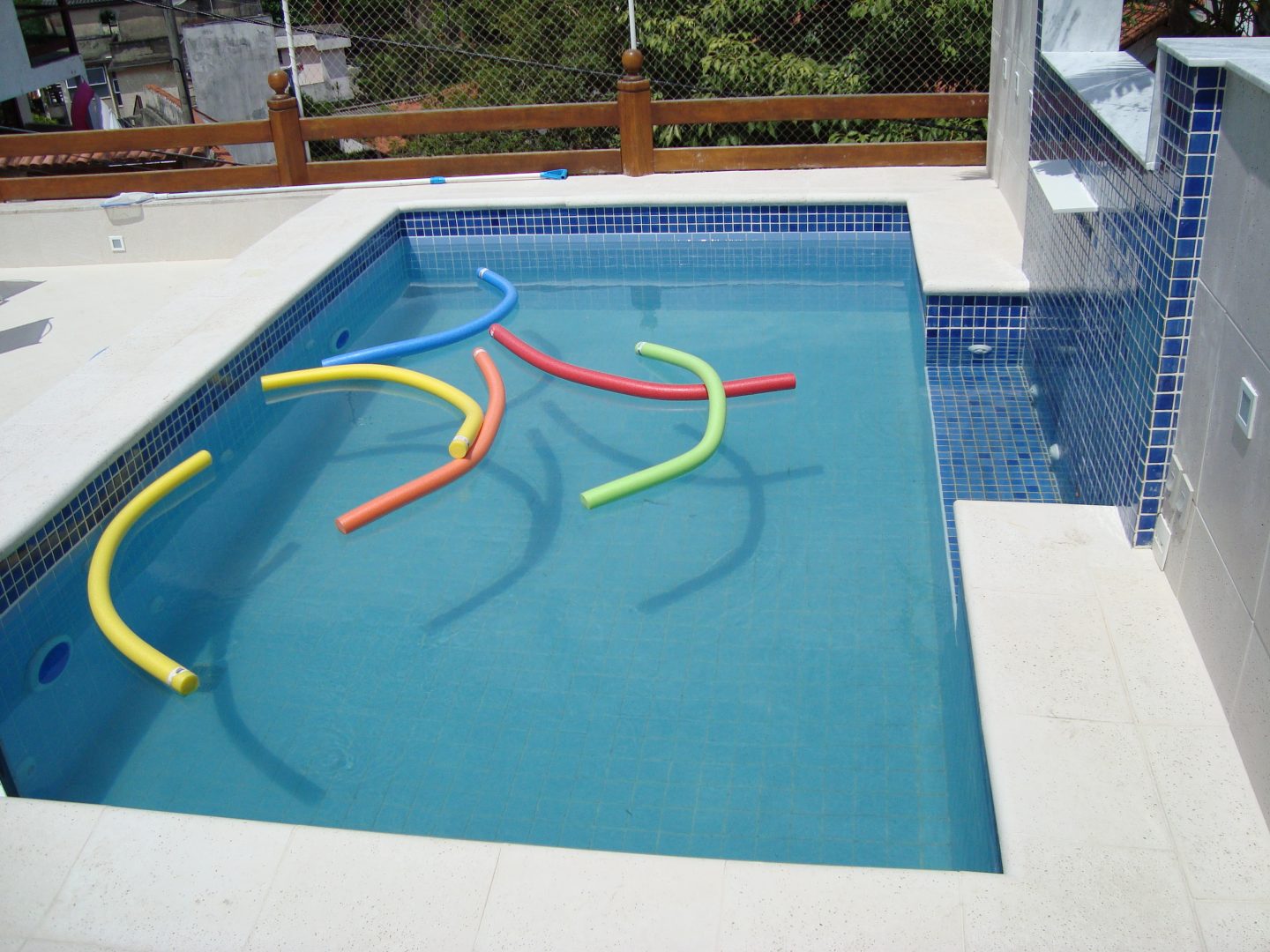 Piscina com hidromassagem